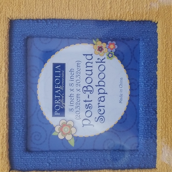 Portafolia 8x8 scrapbook - Picture 3 of 3